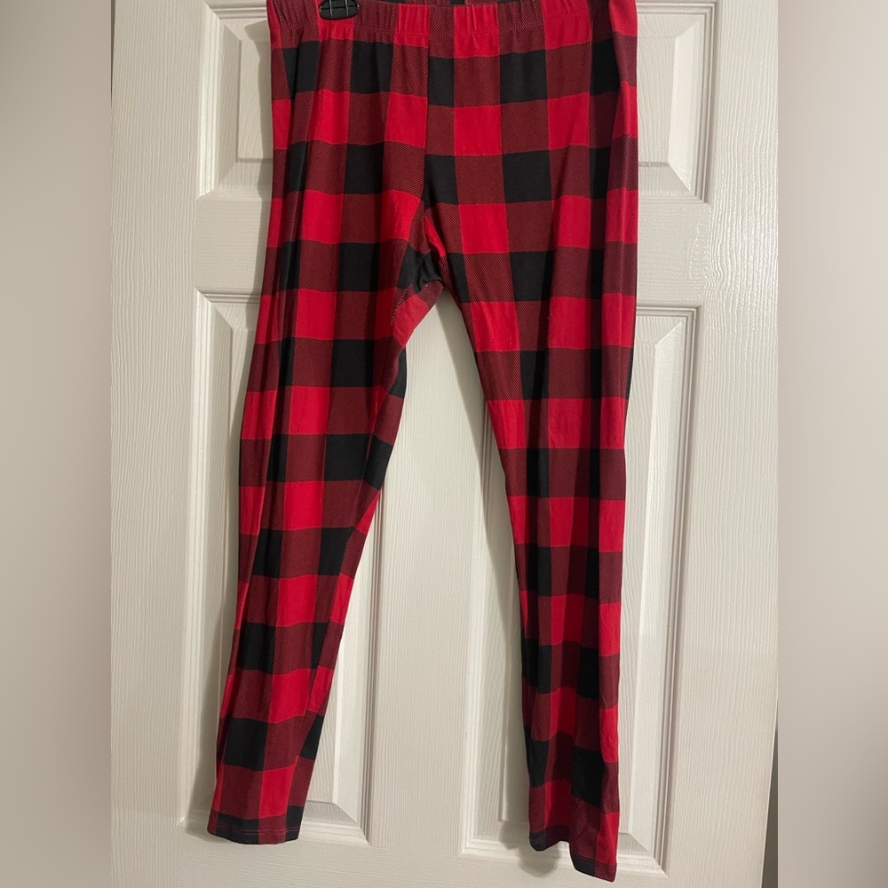 Juniors Buffalo Plaid Leggings
